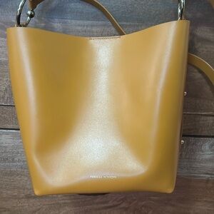 NWOT Rebecca Minkoff - Convertible Kate Bucket Bag